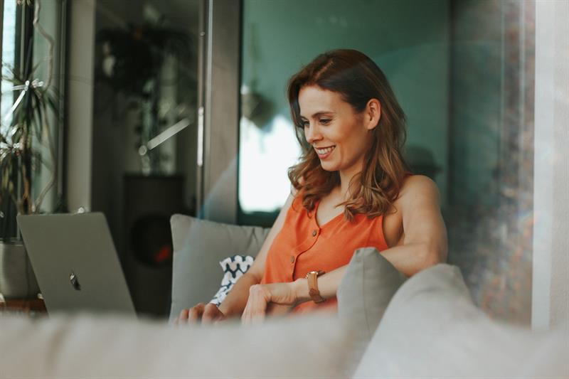 Tips for Protecting Your Identity Woman on Computer
